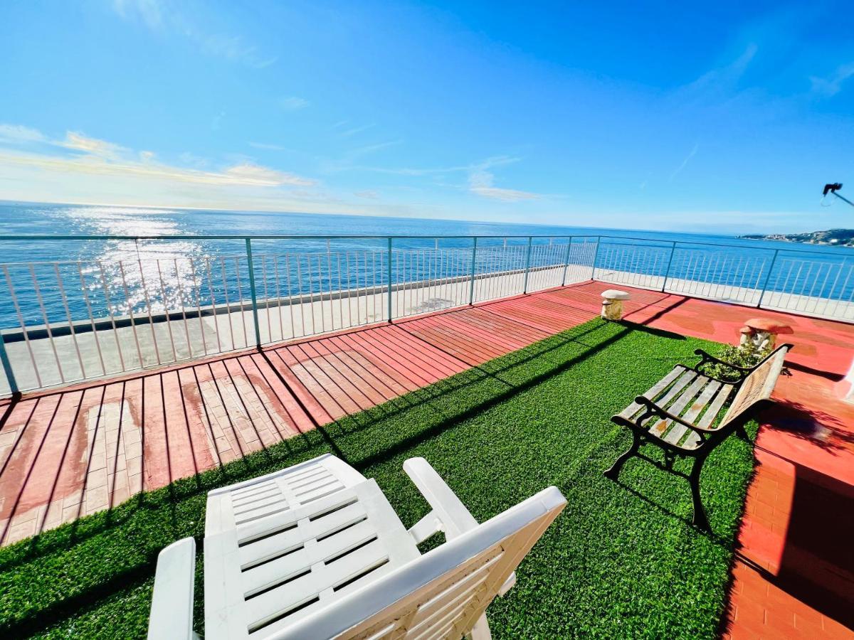 Suite Sunset 7 - Fronte Mare Санремо Екстер'єр фото