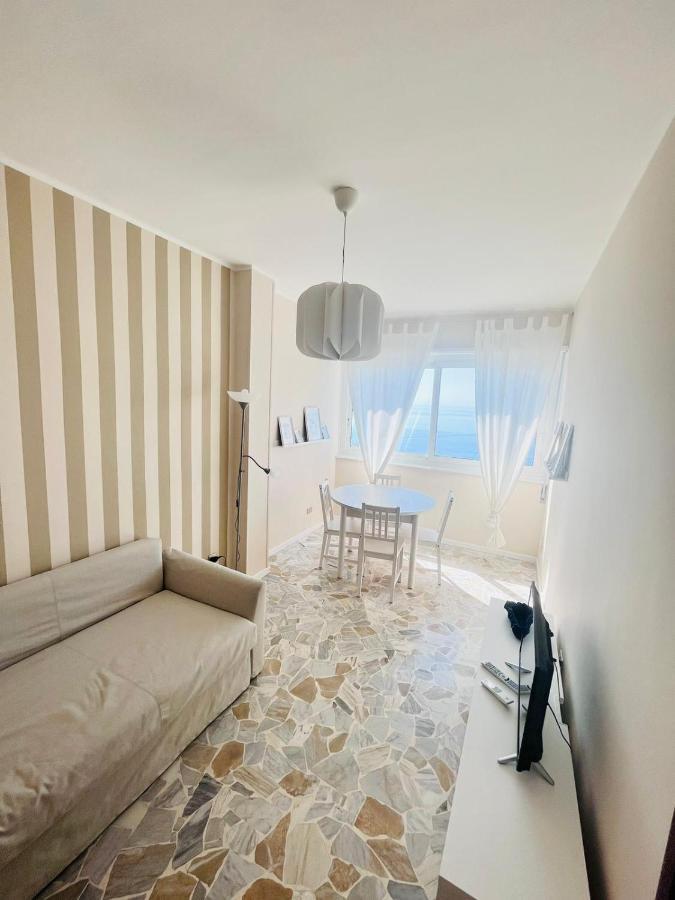 Suite Sunset 7 - Fronte Mare Санремо Екстер'єр фото
